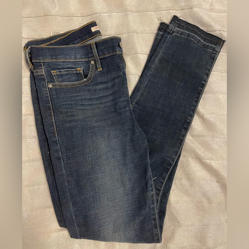 Levi’s 311 shaping skinny jeans size 29